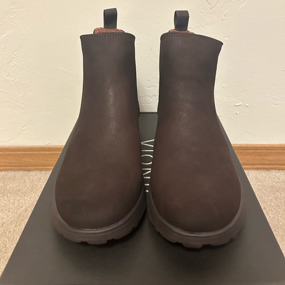 Vionic Evergreen Chelsea Boots Brown Size 6.5. Brand New! - Picture 2 of 7